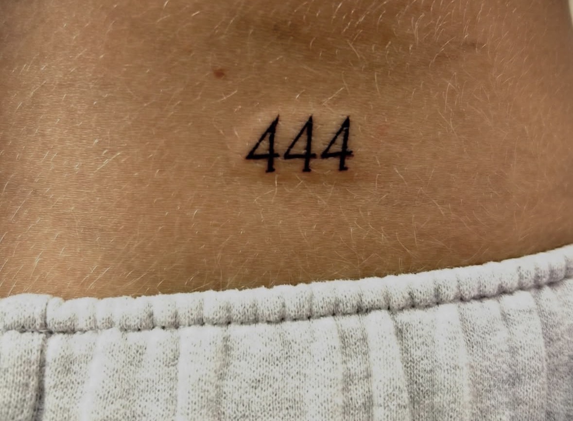'444' Angel Number Minimal