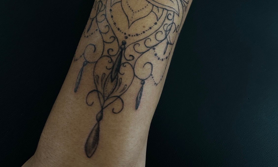 Shaquille D — Ornamental Fine-Line Mandala
