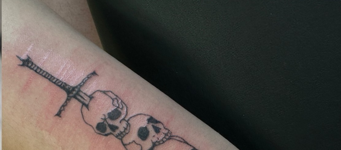 Shaquille D — Skull & Dagger Blackwork