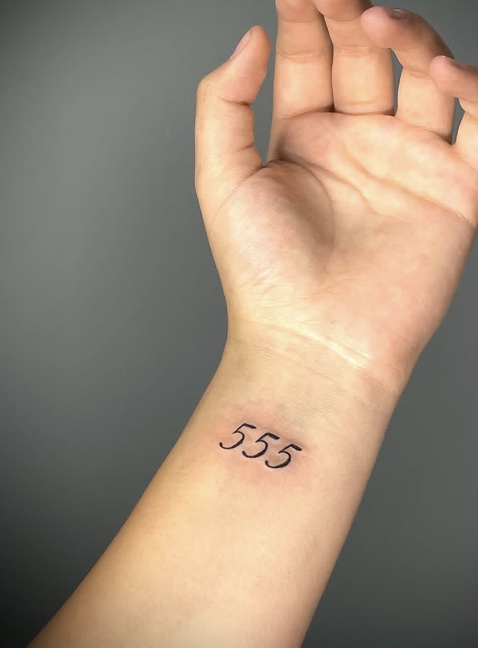 '555' Angel Number Wrist Script